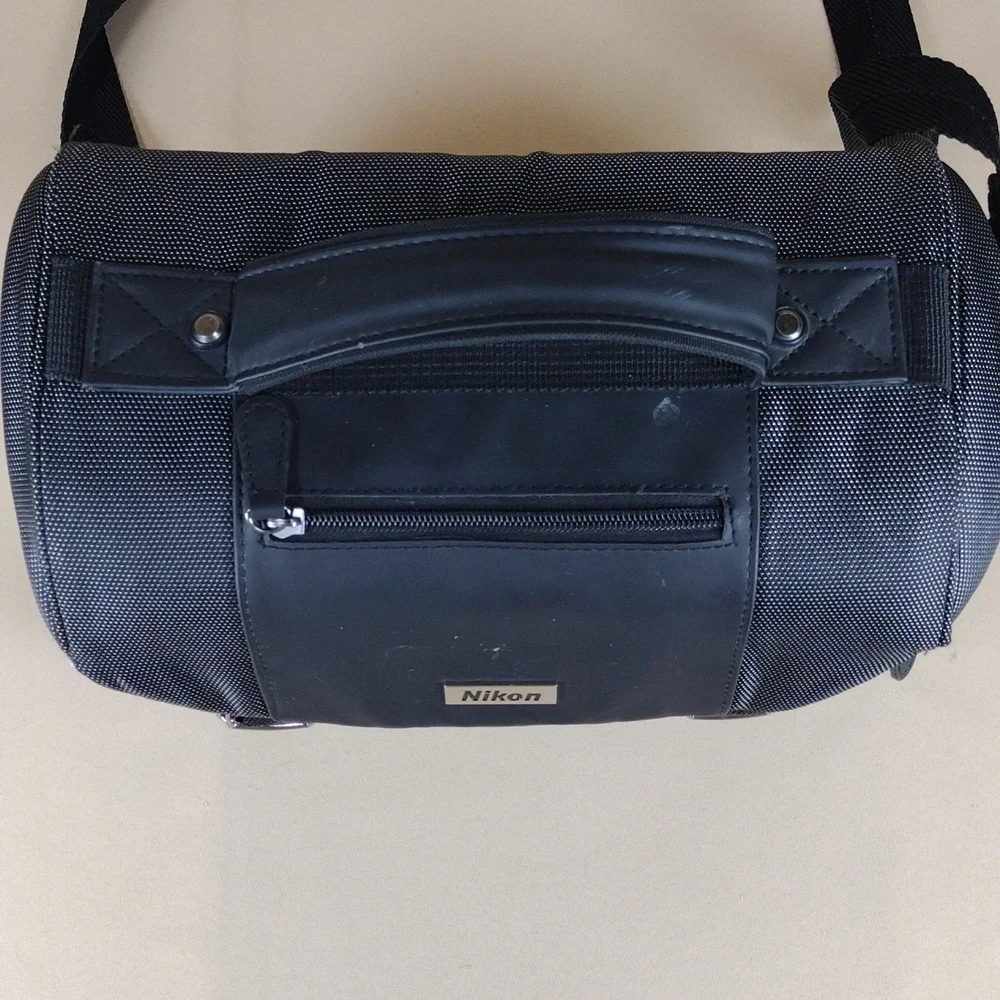 Nikon Black Utility Digital DSLR Camera Outdoor Casual Crossbody Padded Bag